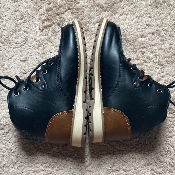 Toddler boys size 12 Magellan Outdoors boots - Picture 5 of 6